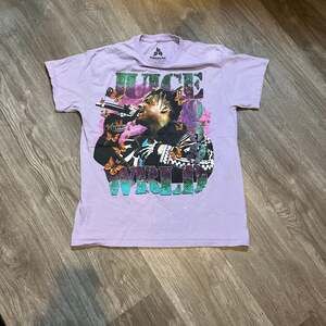 Juice WRLD 999 Club Butterfly Graphic Rap Tee Purple Medium